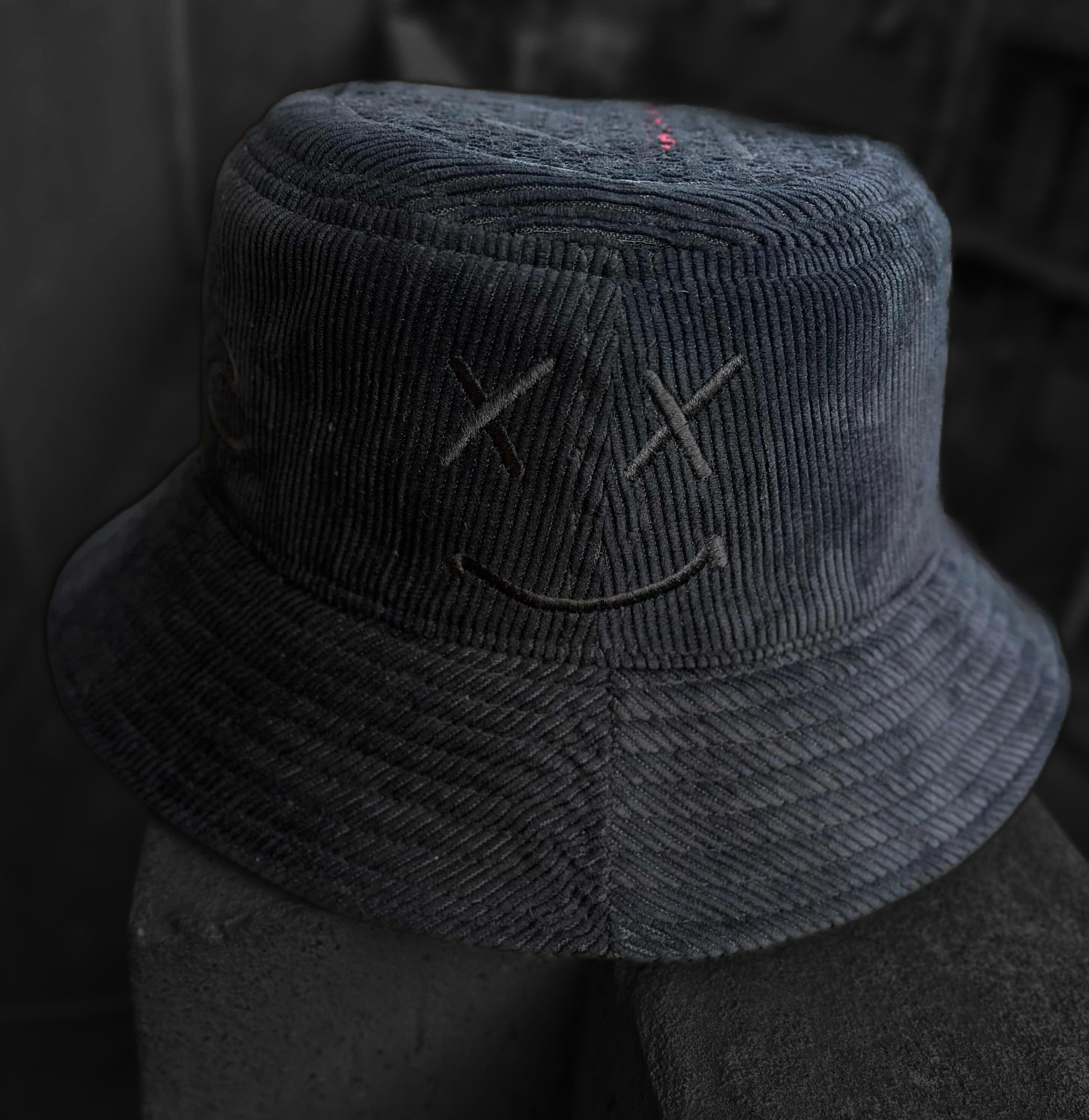BLK ON BLK WLK ON WTR Bucket Hat – A Wave Is Coming